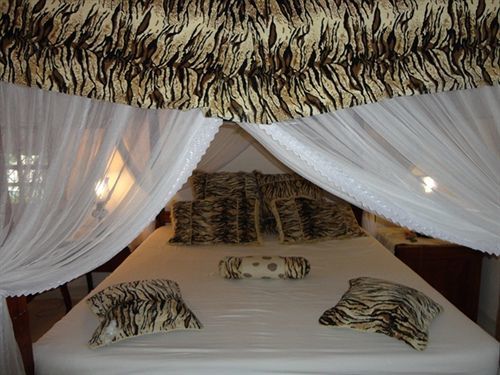 Kenyan House Boutique Hotel Малинди Экстерьер фото