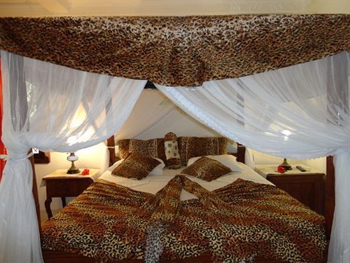 Kenyan House Boutique Hotel Малинди Экстерьер фото